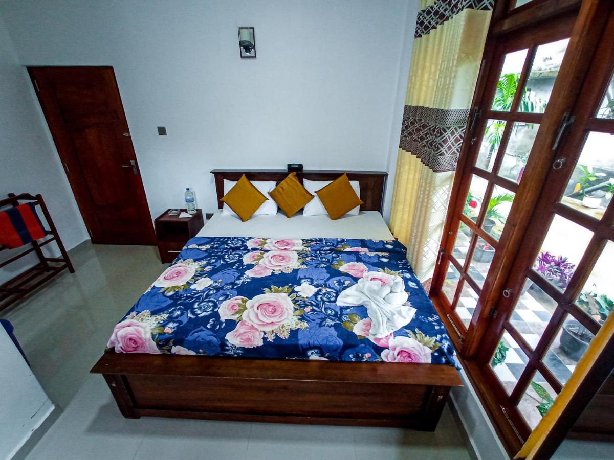 Homestay Daffodils Nallathanniya