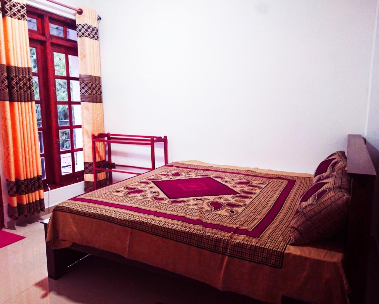 Daffodils Homestay *